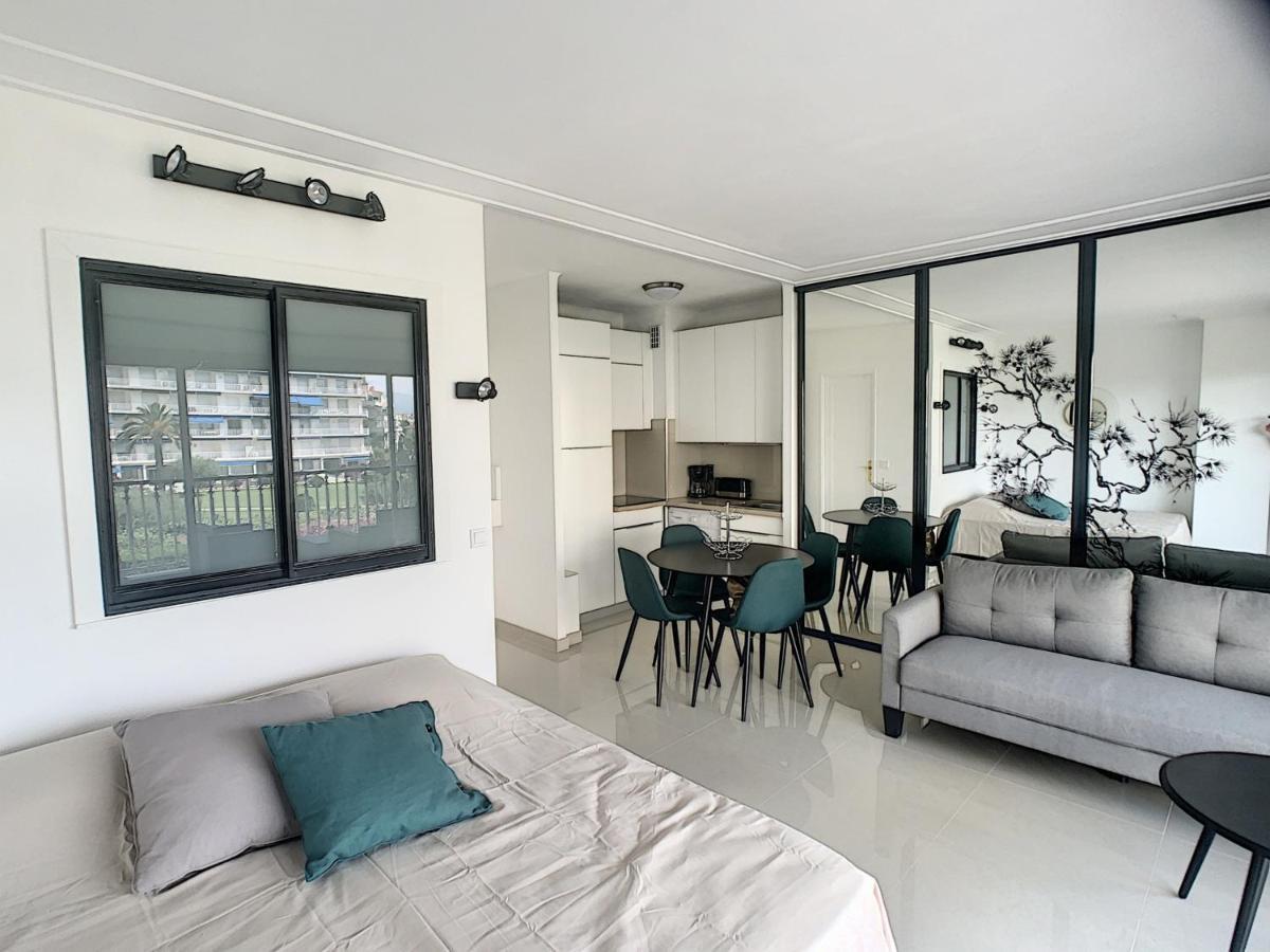 Studio Renove Sur Croisette Avec Terrasse, Clim Et Wi-fi - Fr-1-470-50 * Cannes